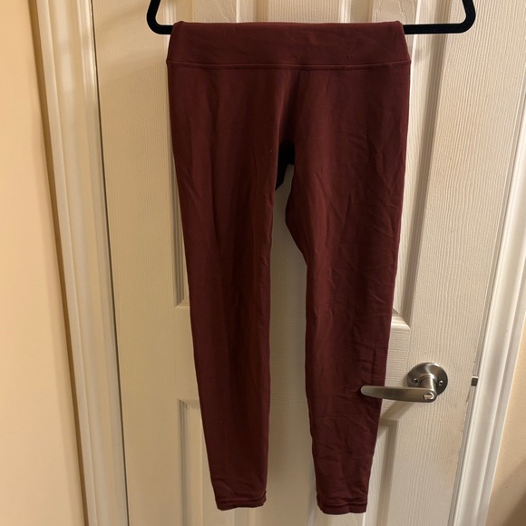Aritzia Butter Cheeky Hi-Rise Leggings - Picture 2 of 5